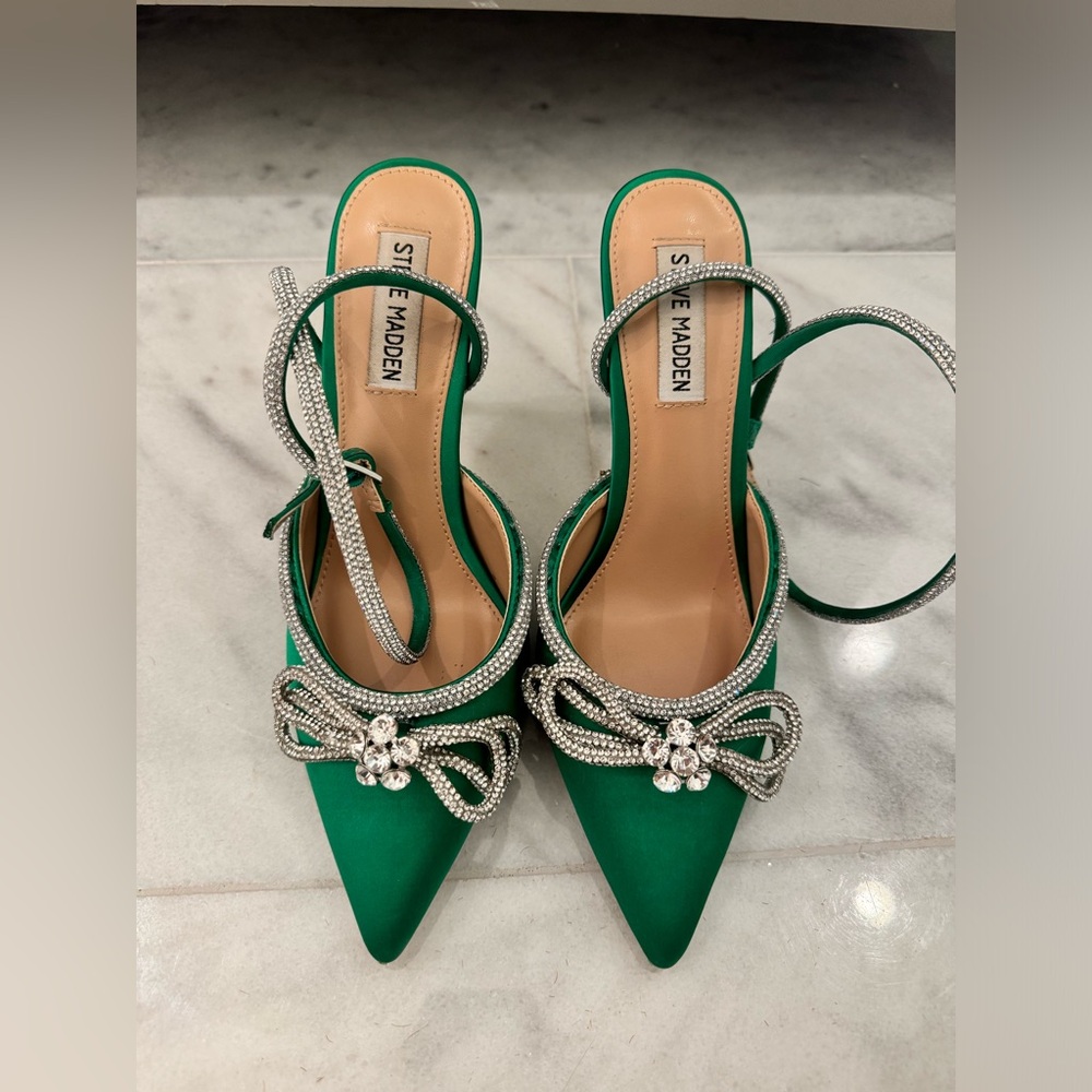 Steve Madden Viable Pump